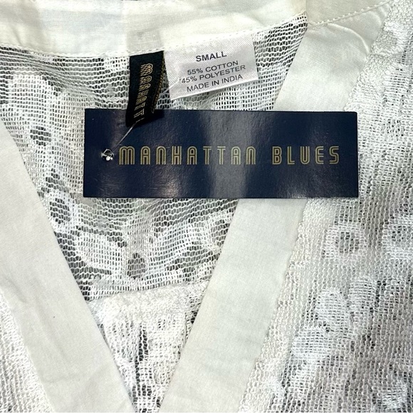 White cover up - Picture 2 of 2